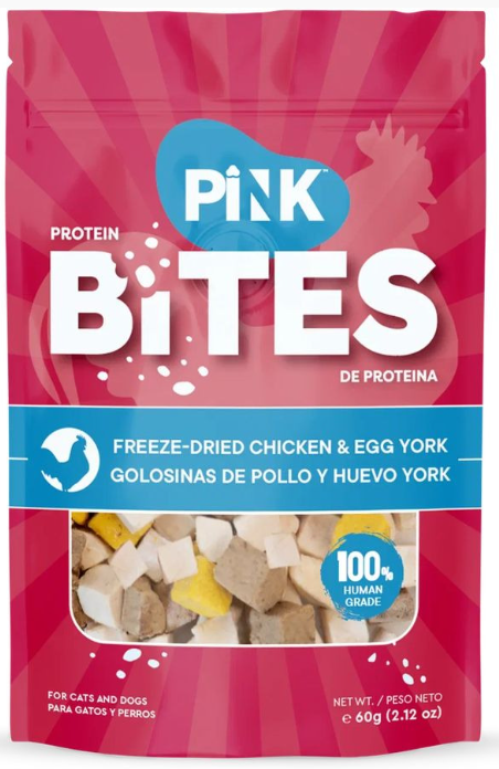 Лакомство Pink Bites сухое для кошек и собак "Кубики из сублимированной КУРИЦЫ, с куриной печенью и желтком" 60 г
