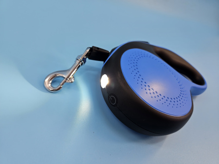 Рулетка-поводок со светодиодной подсветкой для собак &laquo;Чистый котик&raquo;, 5 м/30 кг